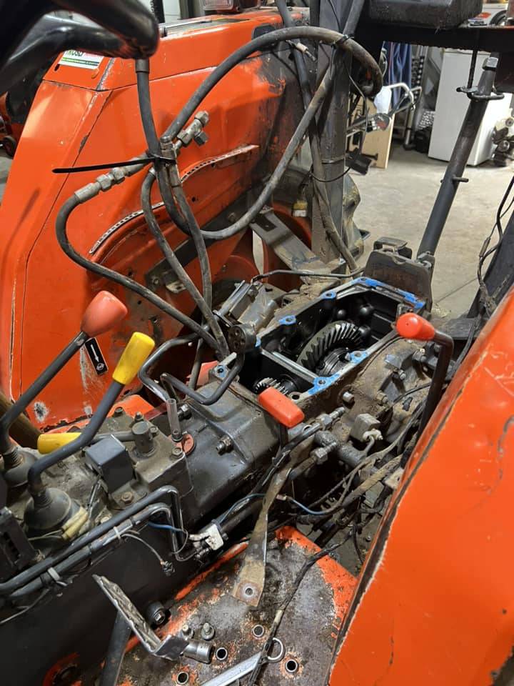 Réparation tracteur à Trosly-Breuil